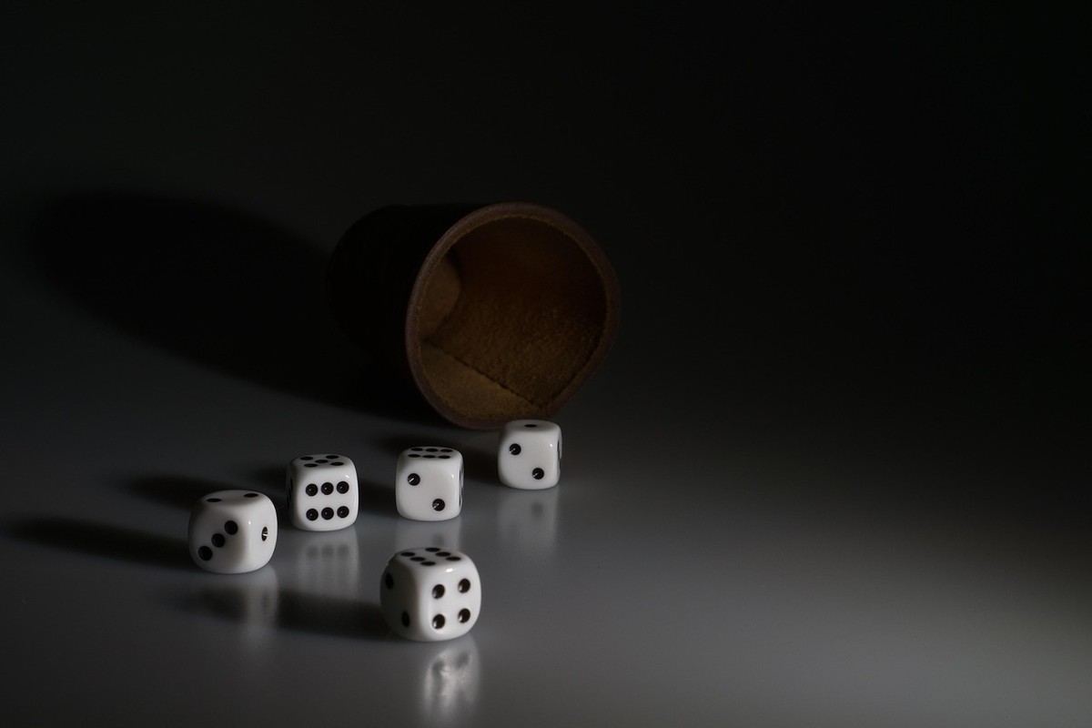 Read more about the article Evolusi Digital: Transformasi Situs Slot Luar Negeri di Era Modern